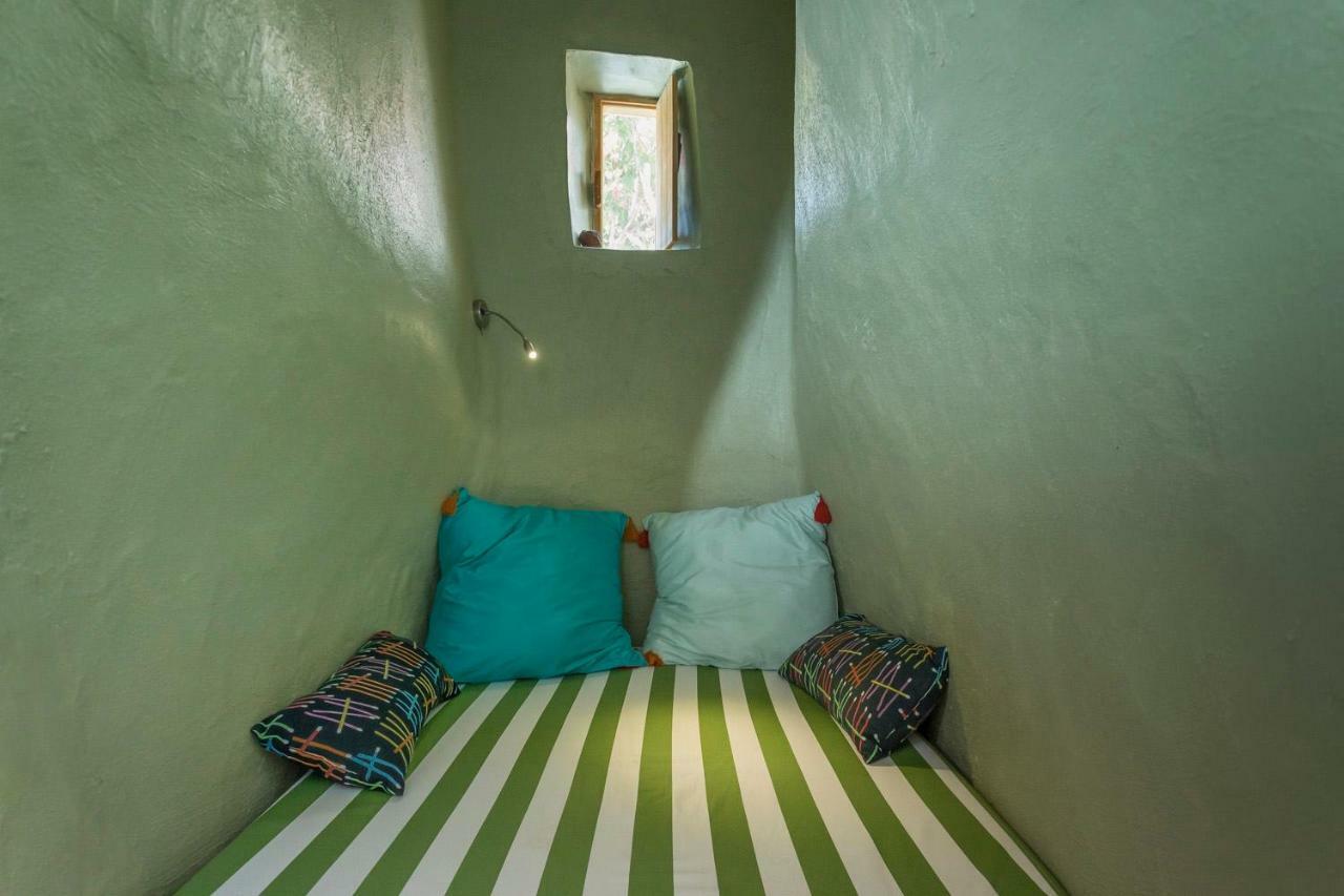 Traditional Farmers Caves Emporio  Extérieur photo